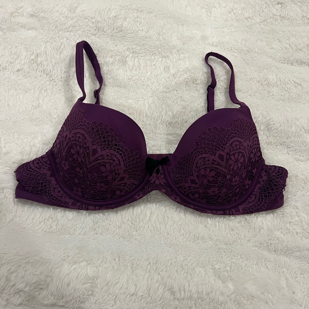 Victoria Secrete like new bra size 38B